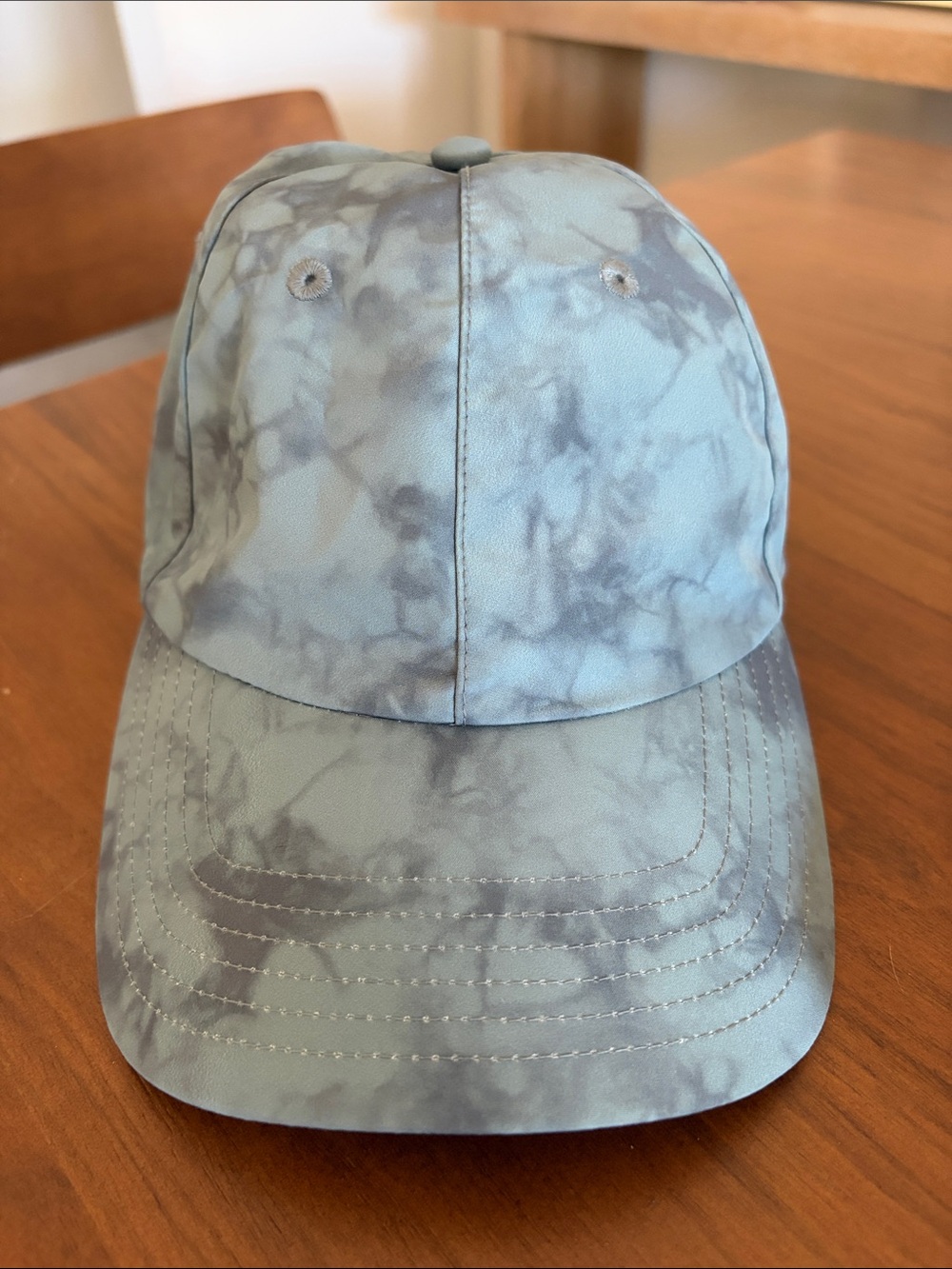 Athleta Marble-Print Gray Cap